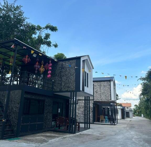 Pension โรงแรมราชิการีสอร์ท