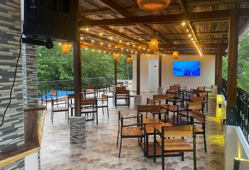 پانسیون Akuaippa Hostal Restaurant