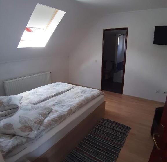 پانسیون Casa Nuria