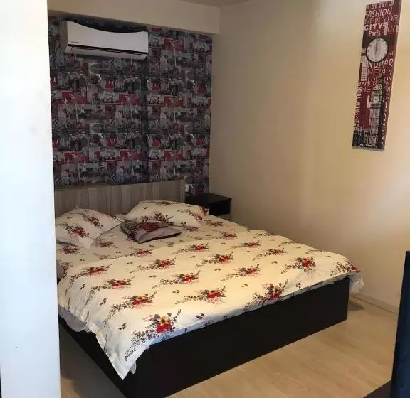 ペンション Neversea Black Sea