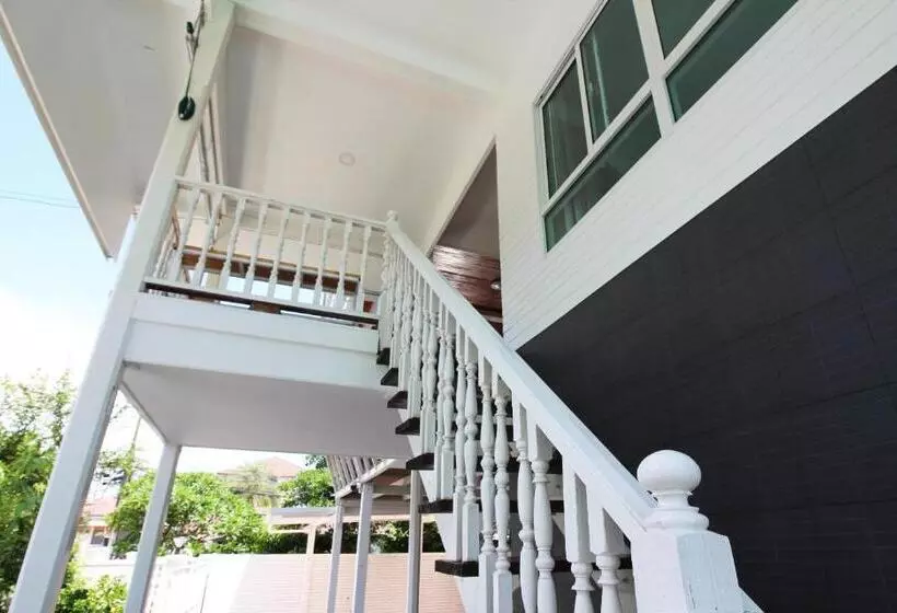 ペンション Room In Guest Room   Baan Khunphiphit Homestay No2229