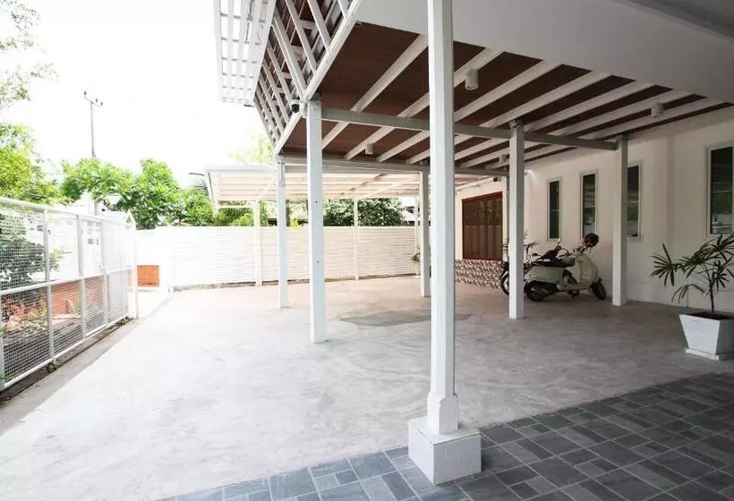 ペンション Room In Guest Room   Baan Khunphiphit Homestay No2229