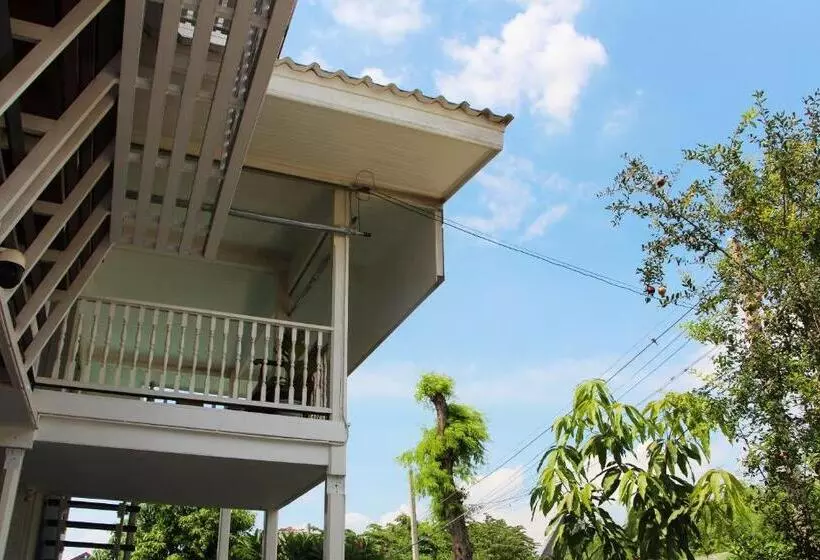 ペンション Room In Guest Room   Baan Khunphiphit Homestay No2229