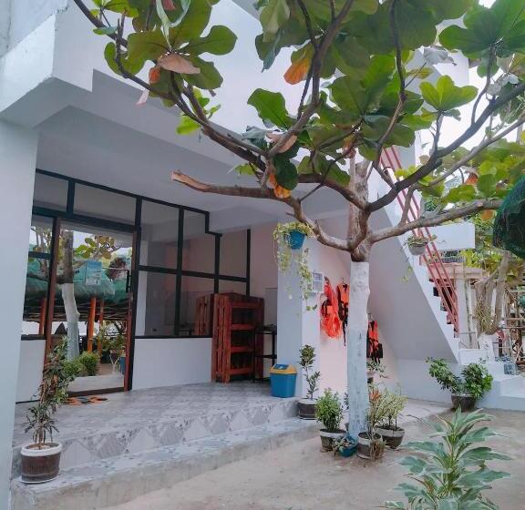 Rendezvous Beach Resort   Cabongaoan