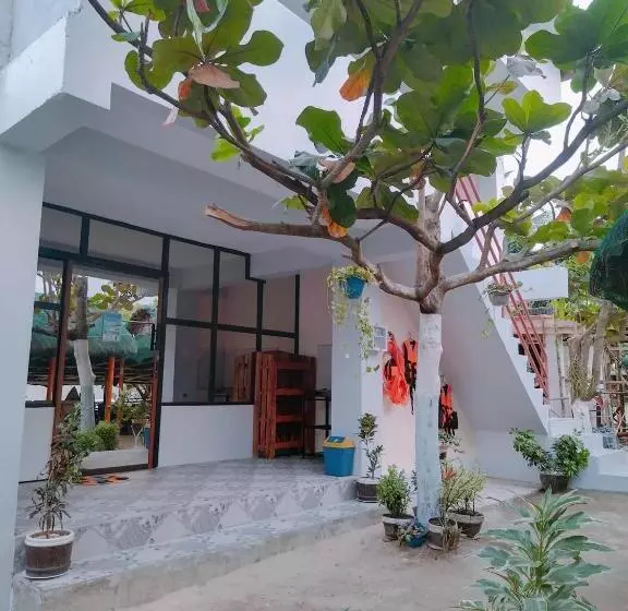 Rendezvous Beach Resort Cabongaoan