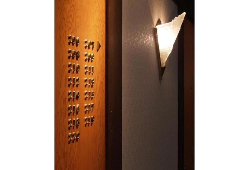 Shakespeare Hotel Vacation Stay 74095v