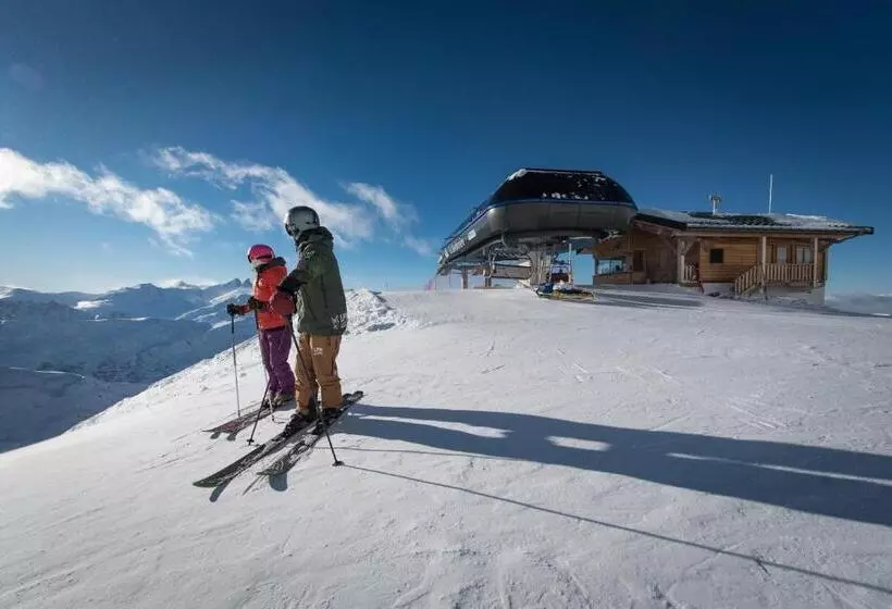Auberge De Jeunesse Hi Valmeinier