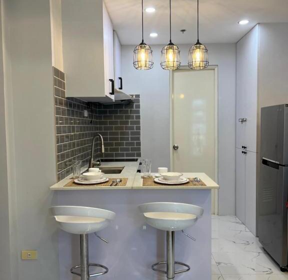 Chic, Modern , Minimalist Design At The Loop Condo Tower