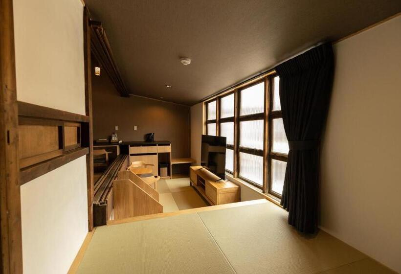 Classic & Modern Self Styled Hotel 番場おおそね