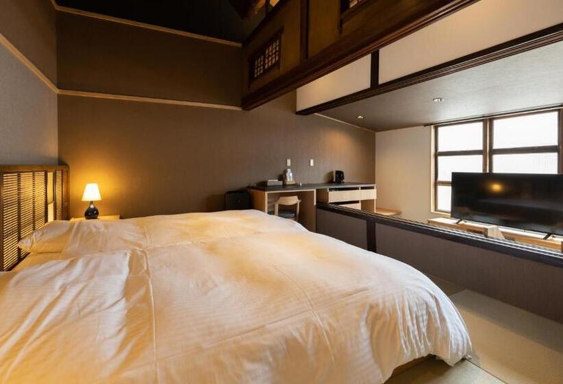 Classic & Modern Self Styled Hotel 番場おおそね