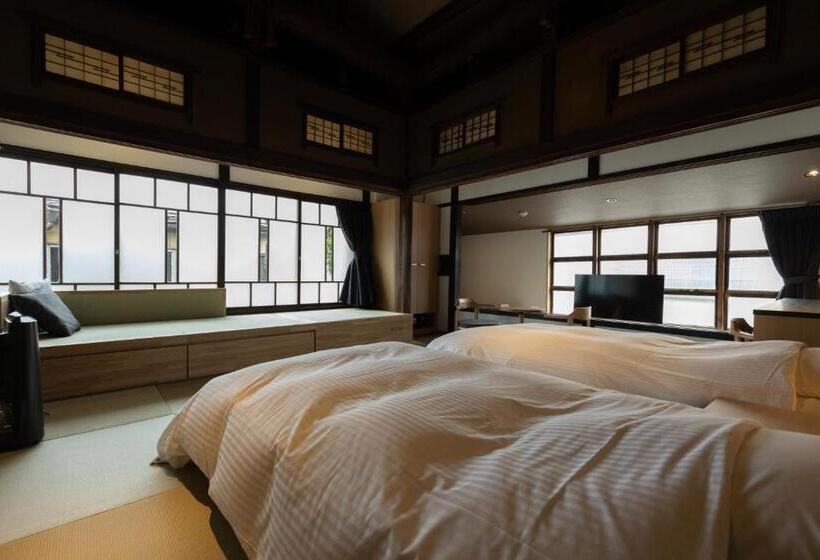 Classic & Modern Self Styled Hotel 番場おおそね