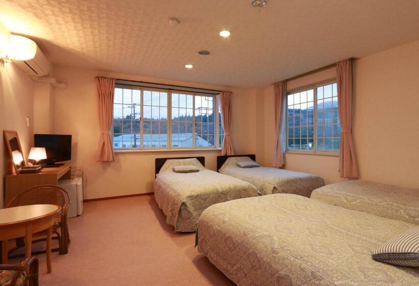 فندق ペンション青い風