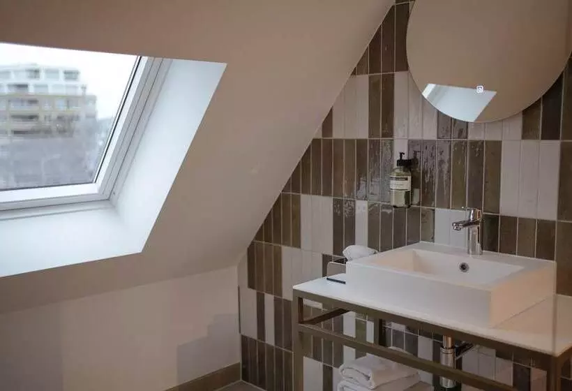 ホテル By Friso Den Haag   Scheveningen