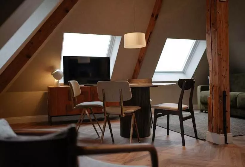 ホテル By Friso Den Haag   Scheveningen