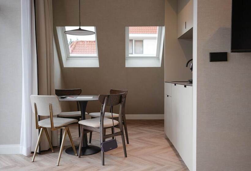 ホテル By Friso Den Haag   Scheveningen