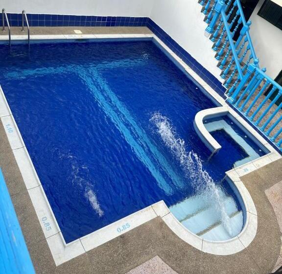 هتل کپسول El Descanso