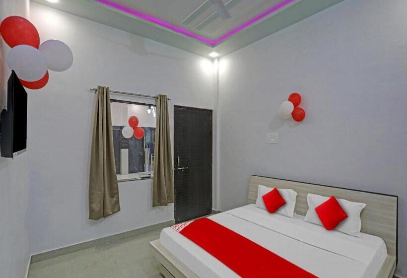 Отель Oyo Flagship 81203 New Meeranjay Mansion