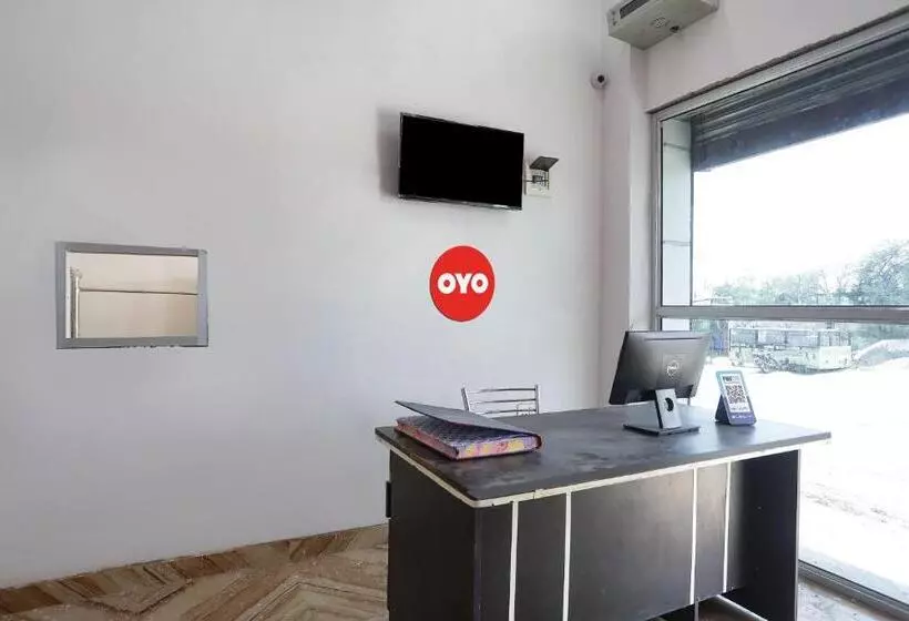 ホテル Oyo Flagship 81314 Sun N Moon