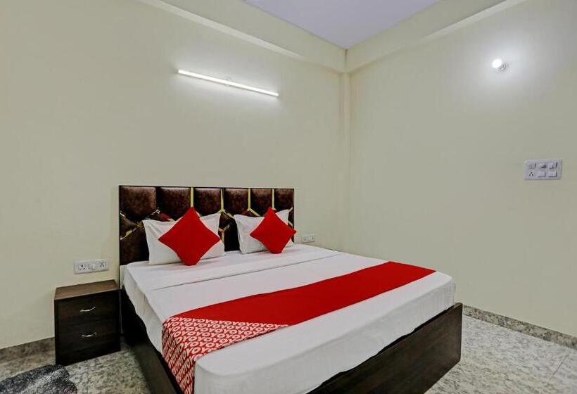 호텔 Oyo Flagship Krishna Galaxy