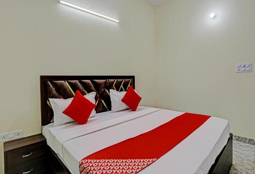 호텔 Oyo Flagship Krishna Galaxy