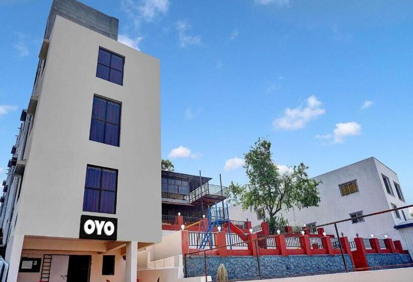 فندق Oyo Flagship Shri Sai Lodging