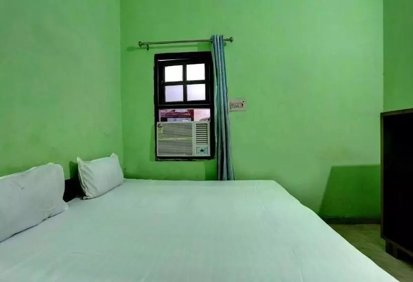 ホテル Oyo Lavish Guest House
