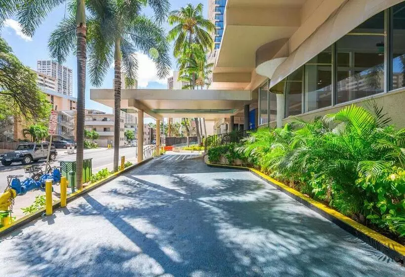 Hotelli Penthouse In Waikiki With Ocean & Mountain Views