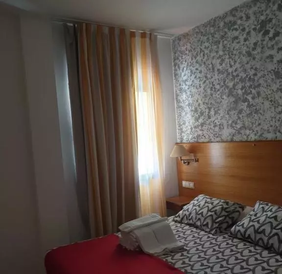 Hotelli Rural Puerta De Plasencia