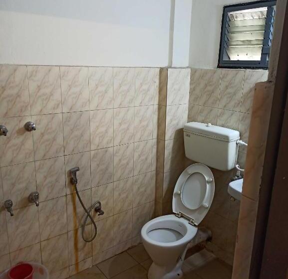 Отель Spot On 81526 Sm Park Inn