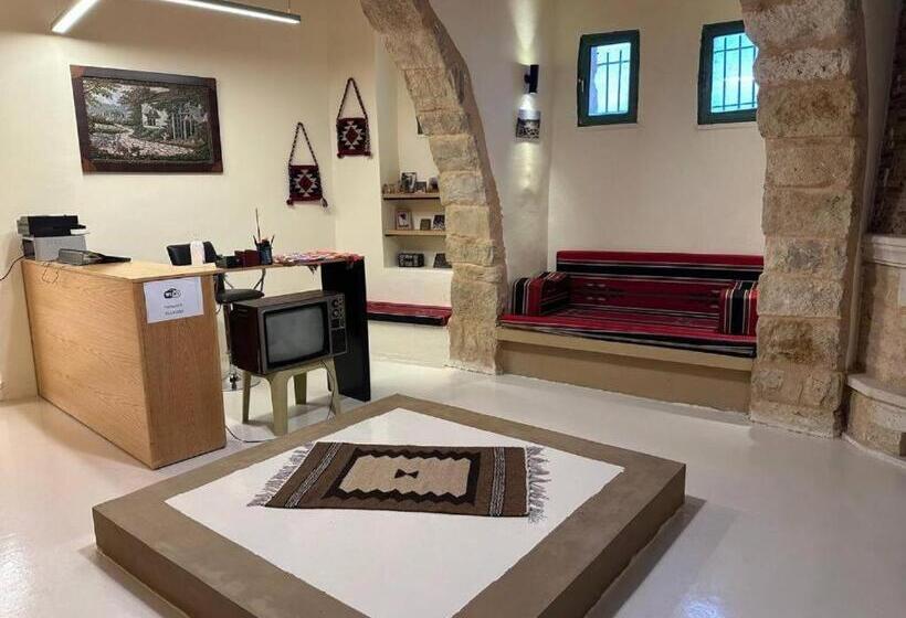 هتل Tafileh Sila A Heritage Village