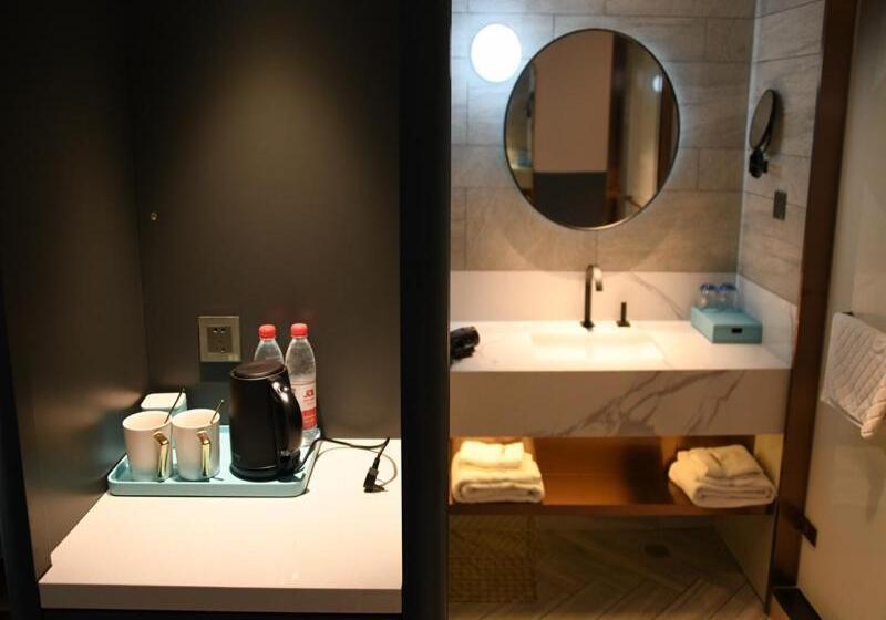 فندق Thank Inn Plus Jiaozuo Mengzhou Sangpo Times New Town