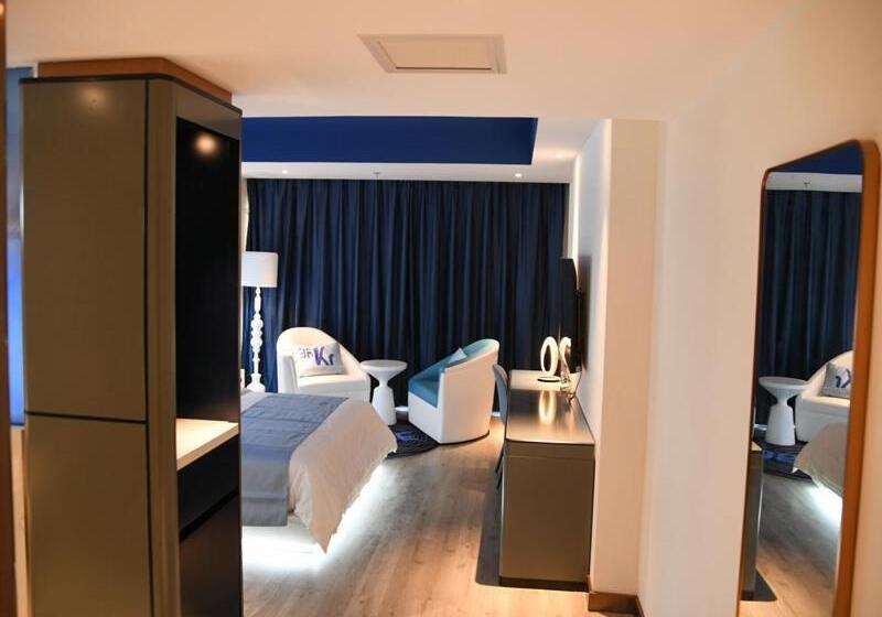 فندق Thank Inn Plus Jiaozuo Mengzhou Sangpo Times New Town