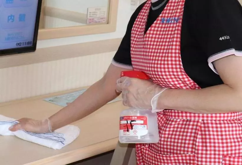 Hotelli Toyoko Inn Yokohama Eki Nishi Guchi