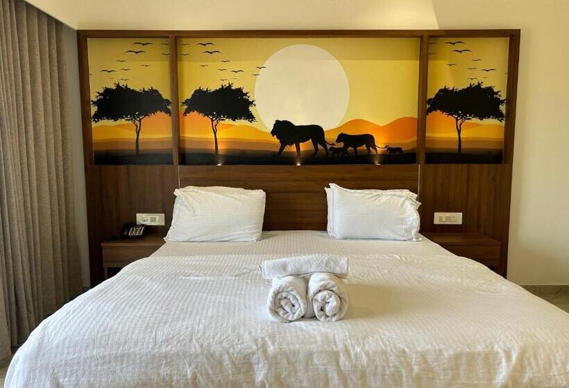 Отель Wet N Wild Water Park & Resort