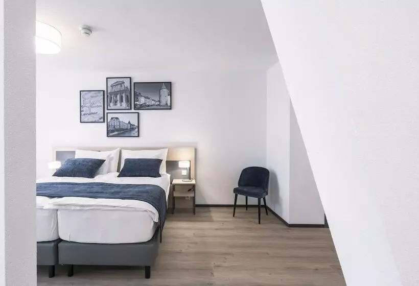 هتل Yparc Hôtel