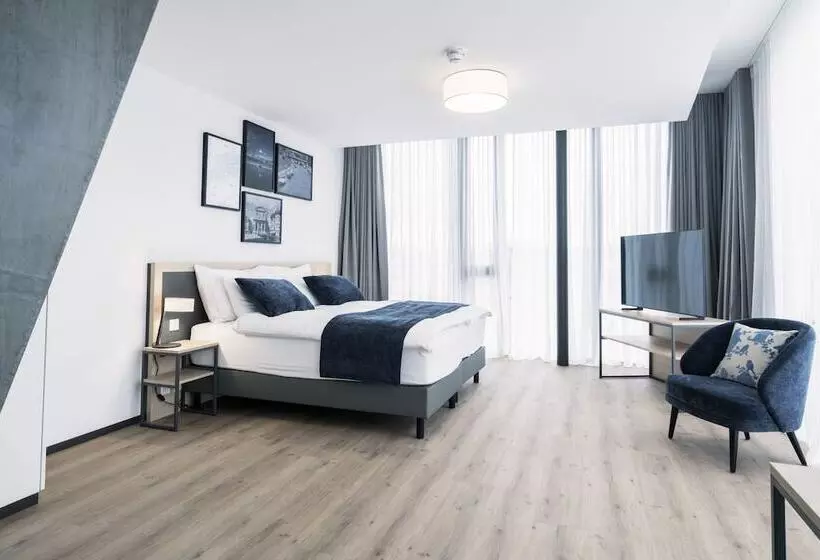 هتل Yparc Hôtel