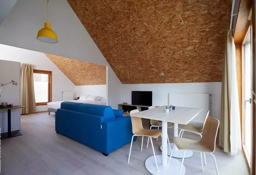 La Ferme Des Ailleurs