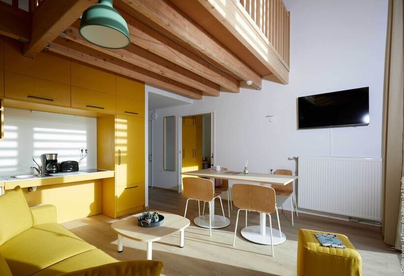 La Ferme Des Ailleurs