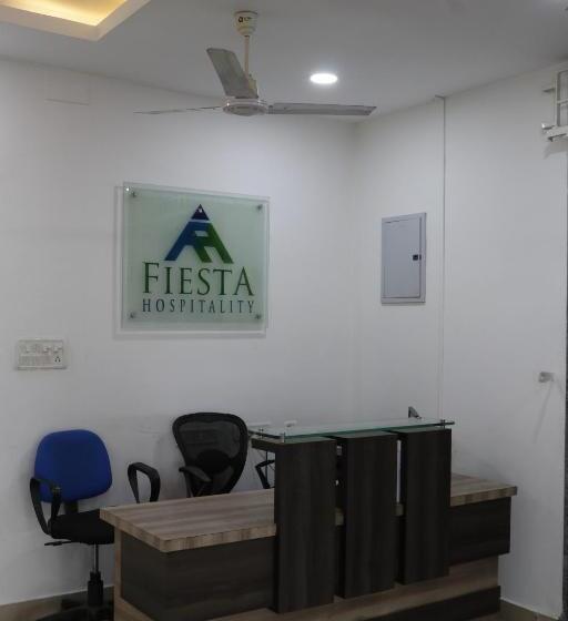 פנסיון Fiesta House Pallikaranai