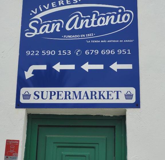 پانسیون Room In Lodge Beautiful Sunsets From The Balcony El Roque