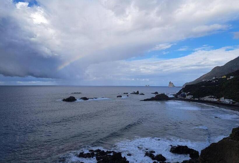پانسیون Room In Lodge Beautiful Sunsets From The Balcony El Roque