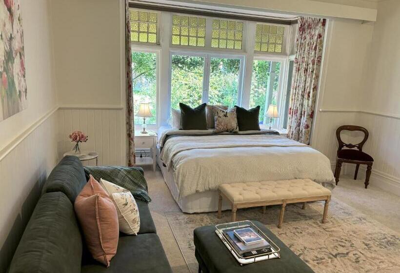 تختخواب و صبحانه Tanglewood House, Sheffield Tasmania