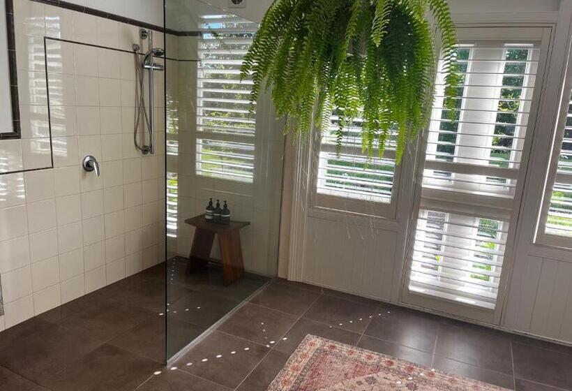 تختخواب و صبحانه Tanglewood House, Sheffield Tasmania