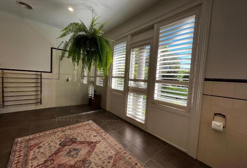 تختخواب و صبحانه Tanglewood House, Sheffield Tasmania