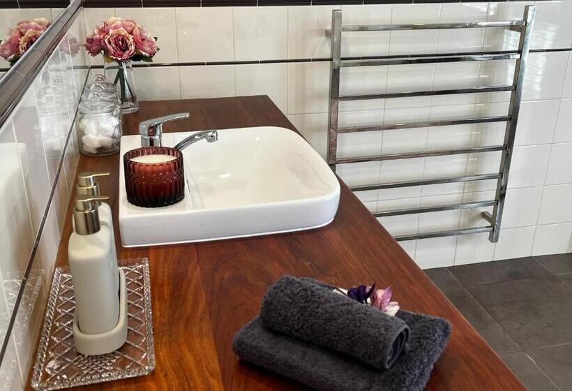 تختخواب و صبحانه Tanglewood House, Sheffield Tasmania