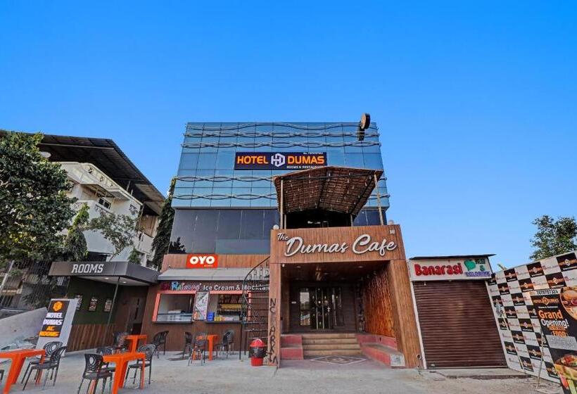 Collection O Hotel Dumas Rooms & Restaurant