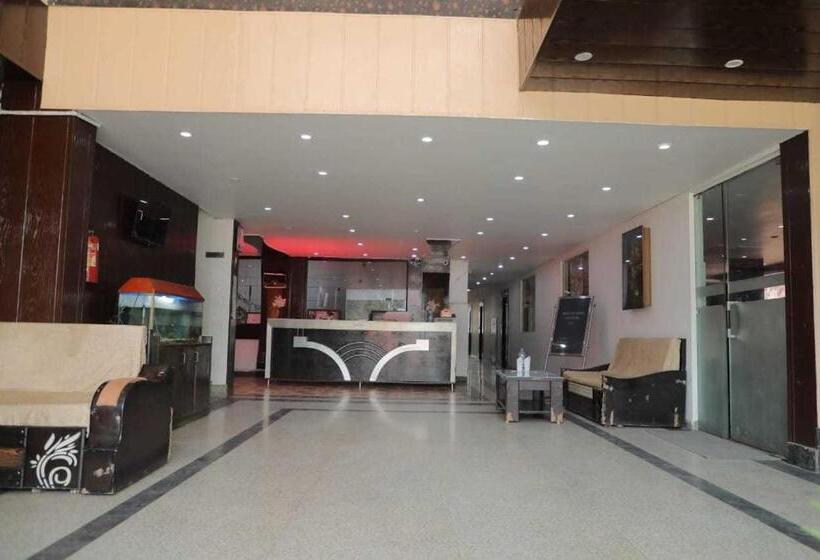 فندق Collection O 81064 Drive In