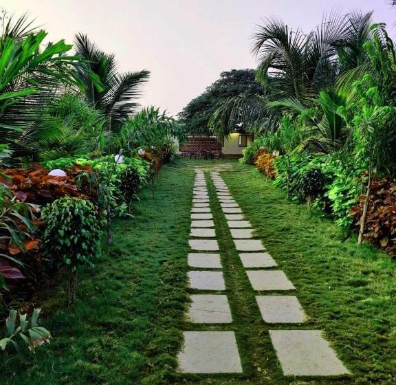 호텔 Oyo 81018 Moonlight Farm Stays