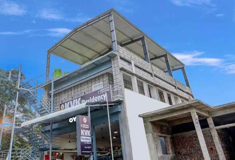 ホテル Oyo Flagship Kvk Residency