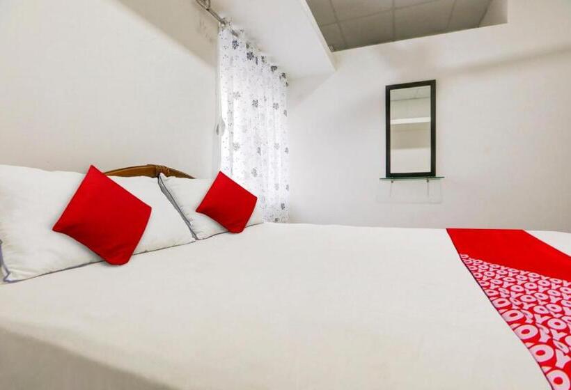 Hotel Oyo Flagship Kvk Residency